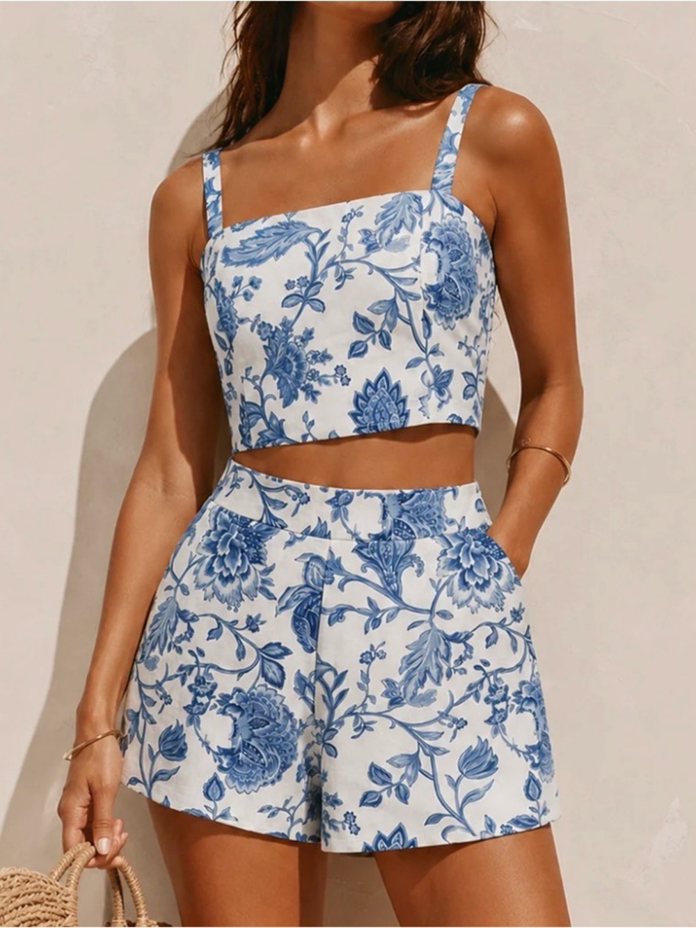 Commense Blue and White Floral High-Waist Shorts sz M